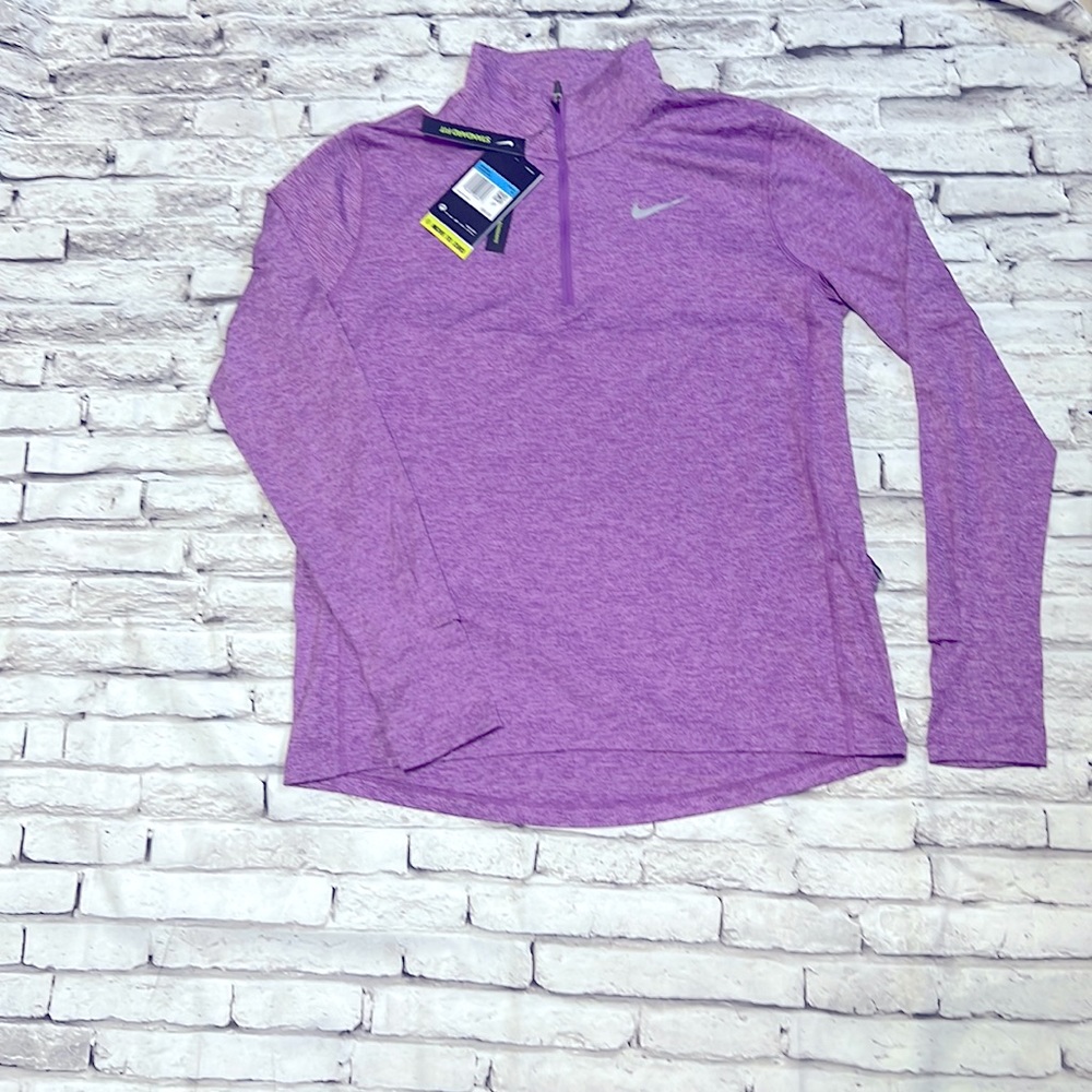 NWT Nikes women’s element 1/2 zip running pullover